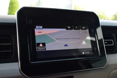 Car image 5