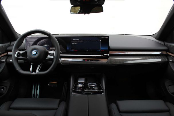 BMW i5 eDrive40 M Sport 250 kW image number 9