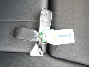 Car image 34