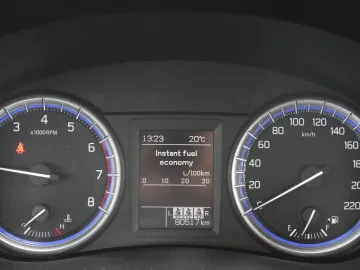 Car image 31