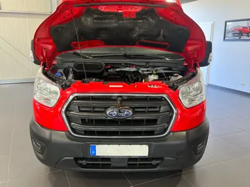 Car image 21
