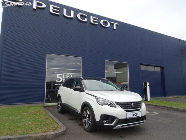 Peugeot 5008 130 Allure 96 kW image number 2