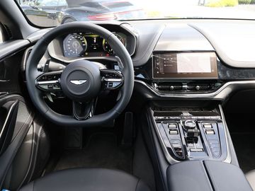 Car image 37