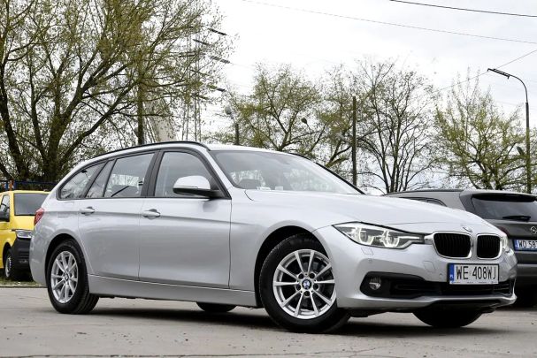 BMW 318i Touring Advantage 100 kW image number 3