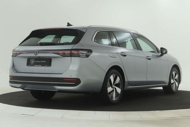 Volkswagen Passat Variant 1.5 eTSI Business DSG 110 kW image number 3