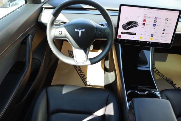 Tesla Model 3 Standard Range Plus 225 kW image number 6