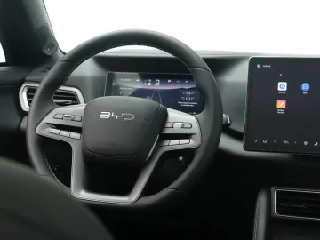 Car image 29