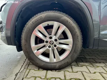 Car image 45