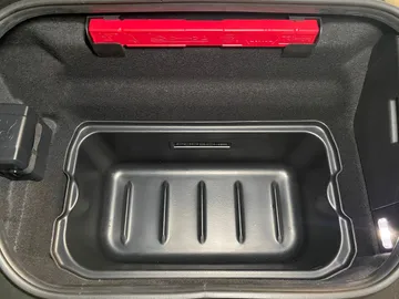 Car image 31