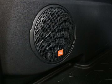 Car image 35