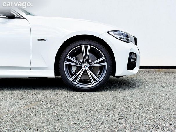 BMW 330 e Touring xDrive 215 kW image number 5