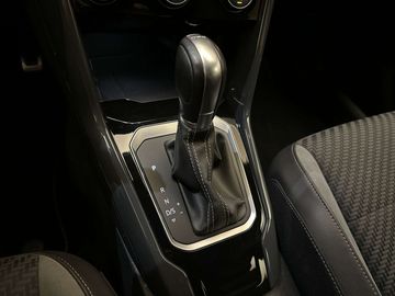 Car image 36