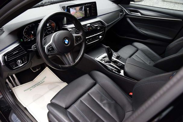 BMW 520d Touring xDrive 140 kW image number 8