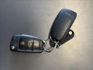 Car image 33