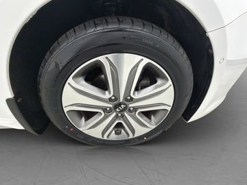 Car image 36