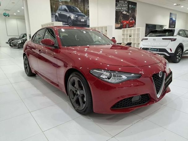 Alfa Romeo Giulia 2.2 AT8 118 kW image number 2