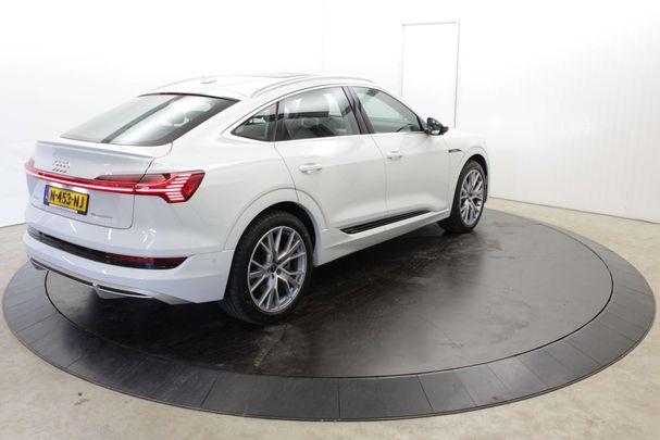 Audi e-tron 55 quattro Sportback 300 kW image number 7