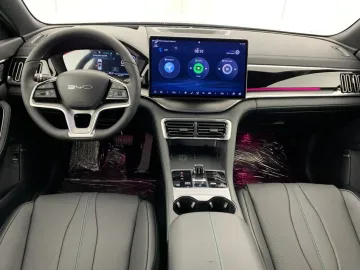 Car image 29