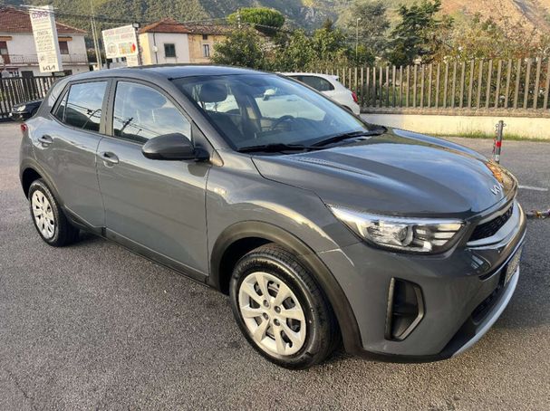 Kia Stonic 1.2 62 kW image number 2