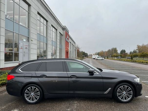 BMW 520d Touring Sport Line 140 kW image number 9