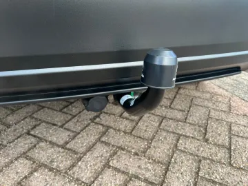 Car image 38