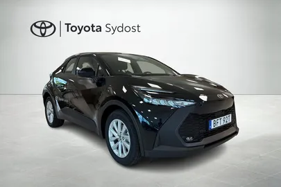 Car image 18