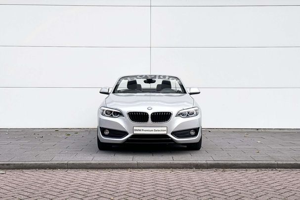 BMW 220i Cabrio 135 kW image number 2