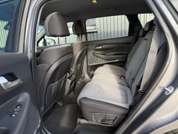 Car image 33