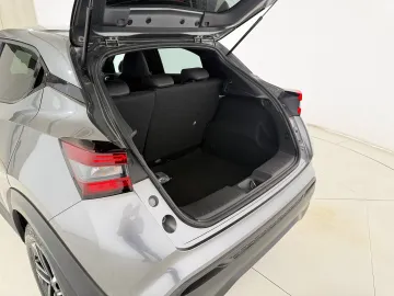 Car image 35