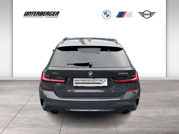 BMW 330 Touring e M Sport xDrive 215 kW image number 3