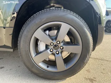 Car image 31