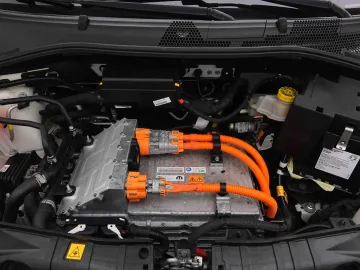 Car image 24