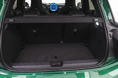 Car image 29