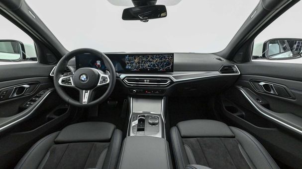 BMW 320d Touring xDrive 139 kW image number 7