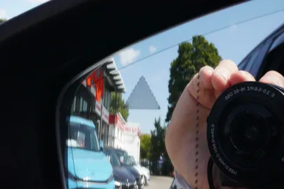 Car image 27