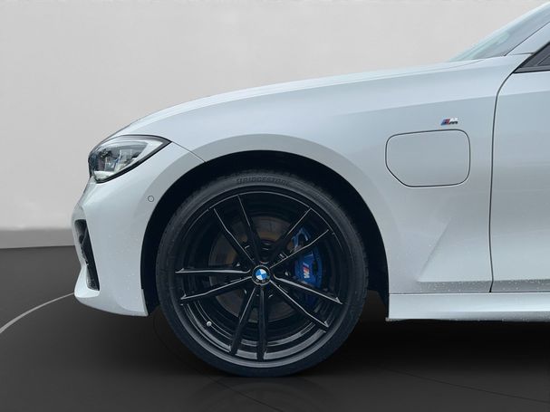 BMW 330 e M Sport xDrive 215 kW image number 14