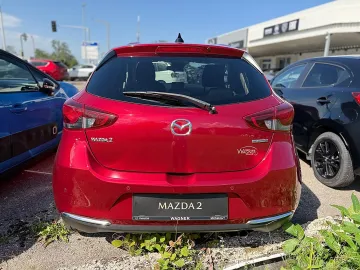 Car image 5