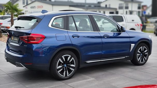 BMW iX3 Impressive 210 kW image number 4