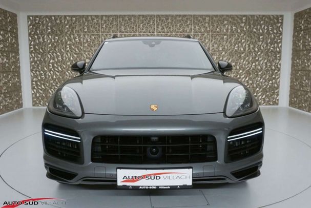 Porsche Cayenne Turbo 404 kW image number 3