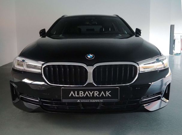 BMW 520d Touring xDrive 140 kW image number 3