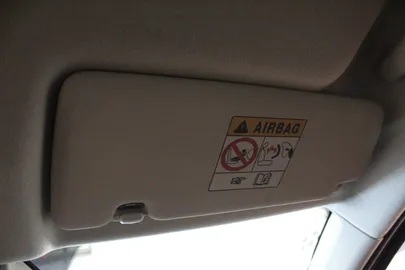 Car image 38