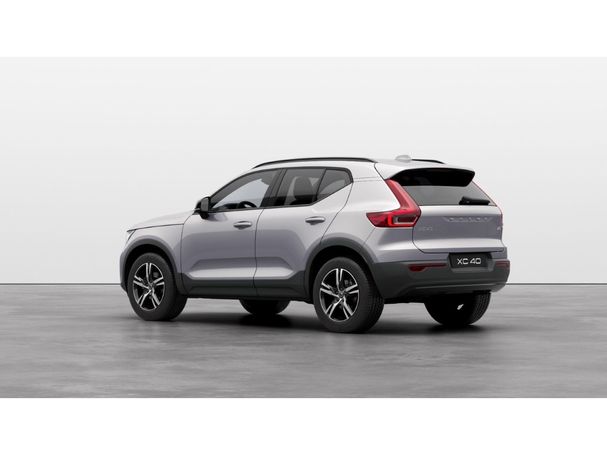 Volvo XC40 B3 Plus Dark 120 kW image number 2