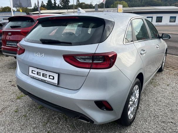 Kia Ceed Vision 88 kW image number 2