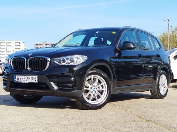 BMW X3 xDrive20i Advantage 135 kW image number 1