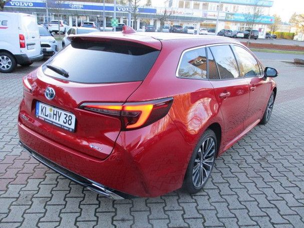 Toyota Corolla Hybrid Touring Sports 103 kW image number 4