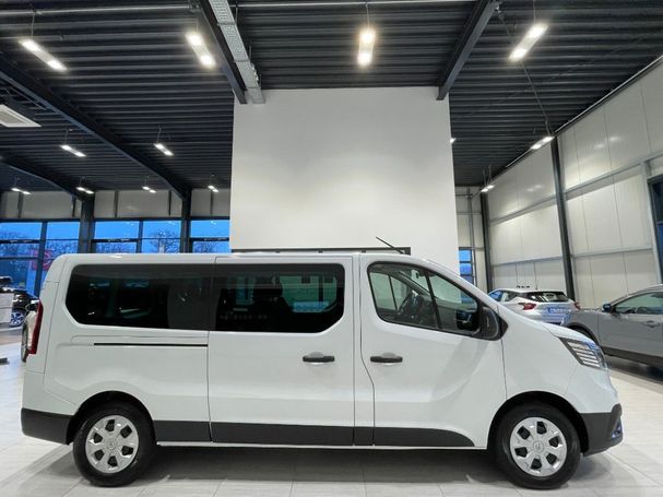 Renault Trafic Grand Blue dCi 150 110 kW image number 9