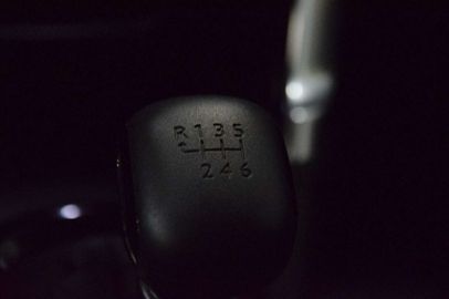 Car image 32