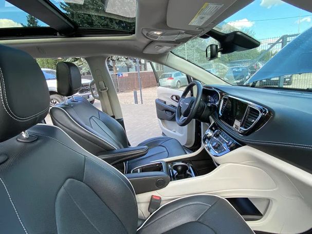 Chrysler Pacifica 208 kW image number 15