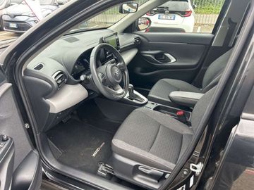 Car image 10