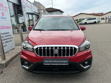 Car image 2